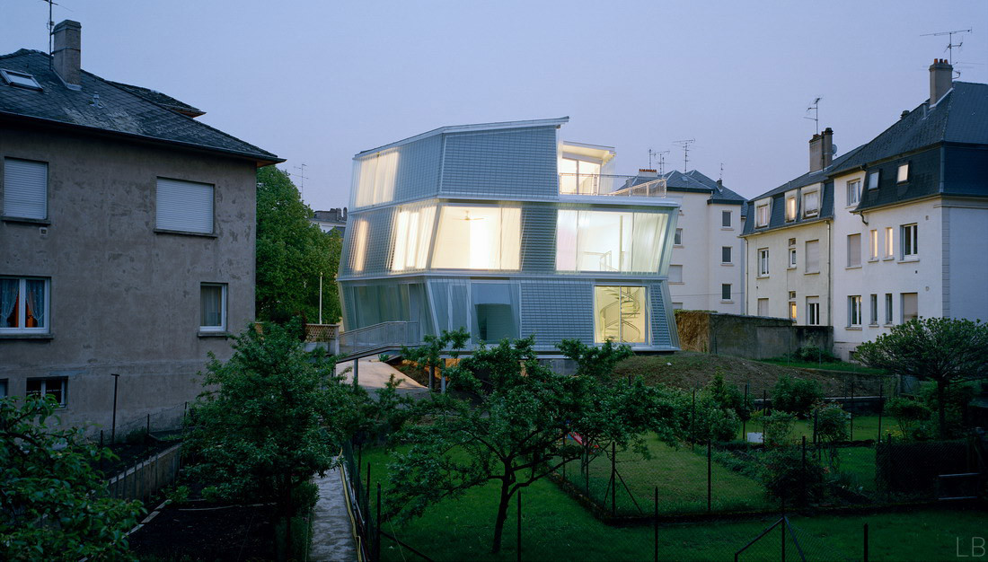 法国U型玻璃住宅