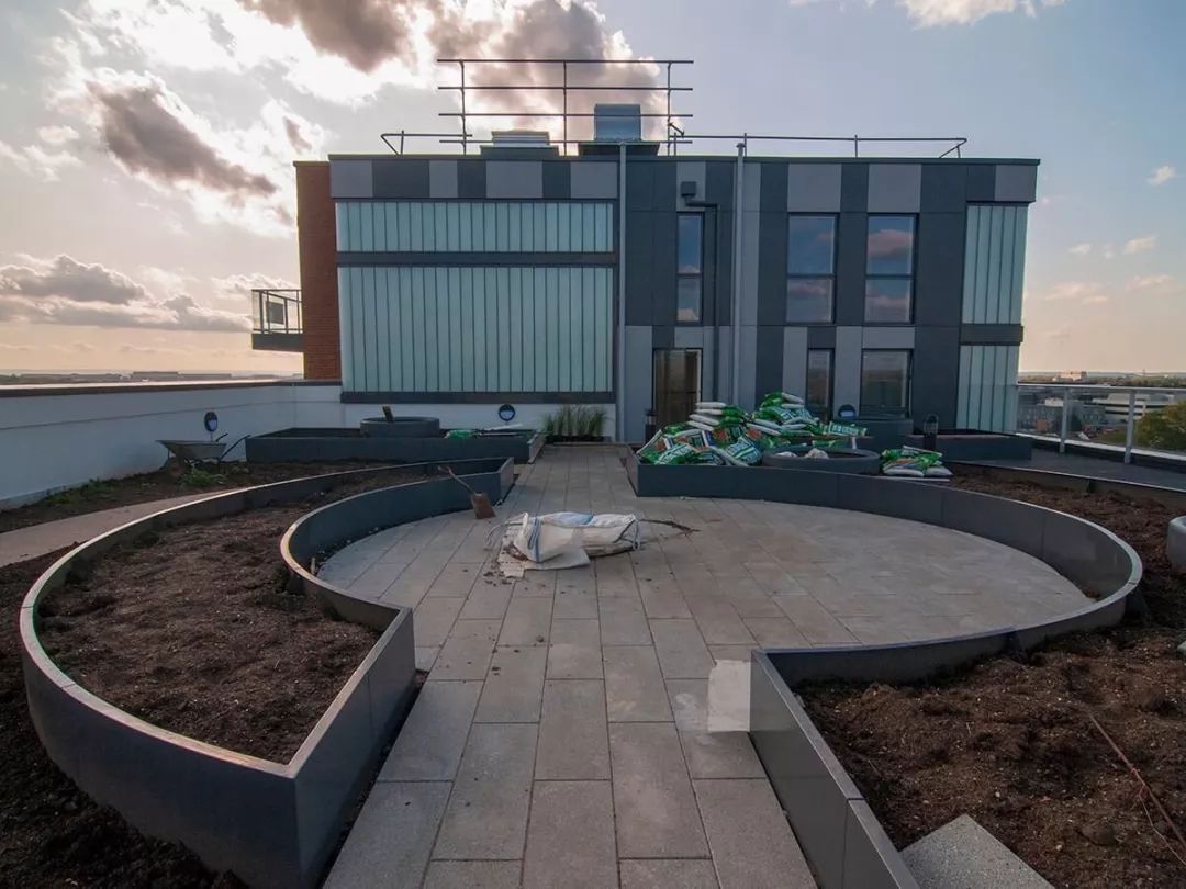 英国伦敦布莱斯路项目U型玻璃