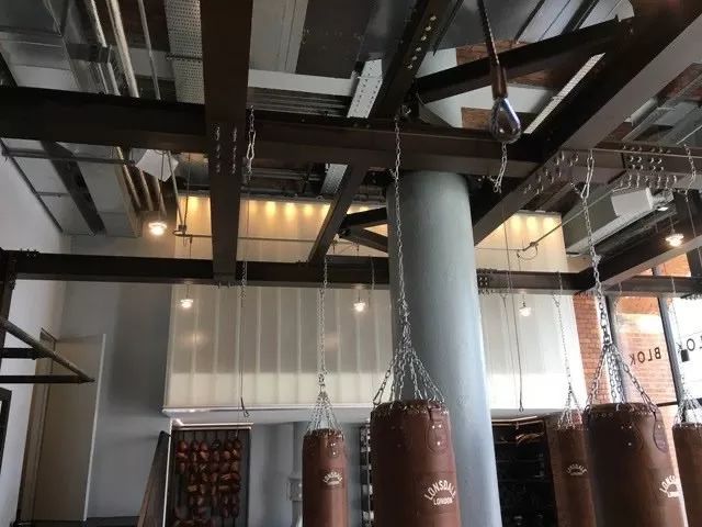 英国曼彻斯特布洛克健身房U玻