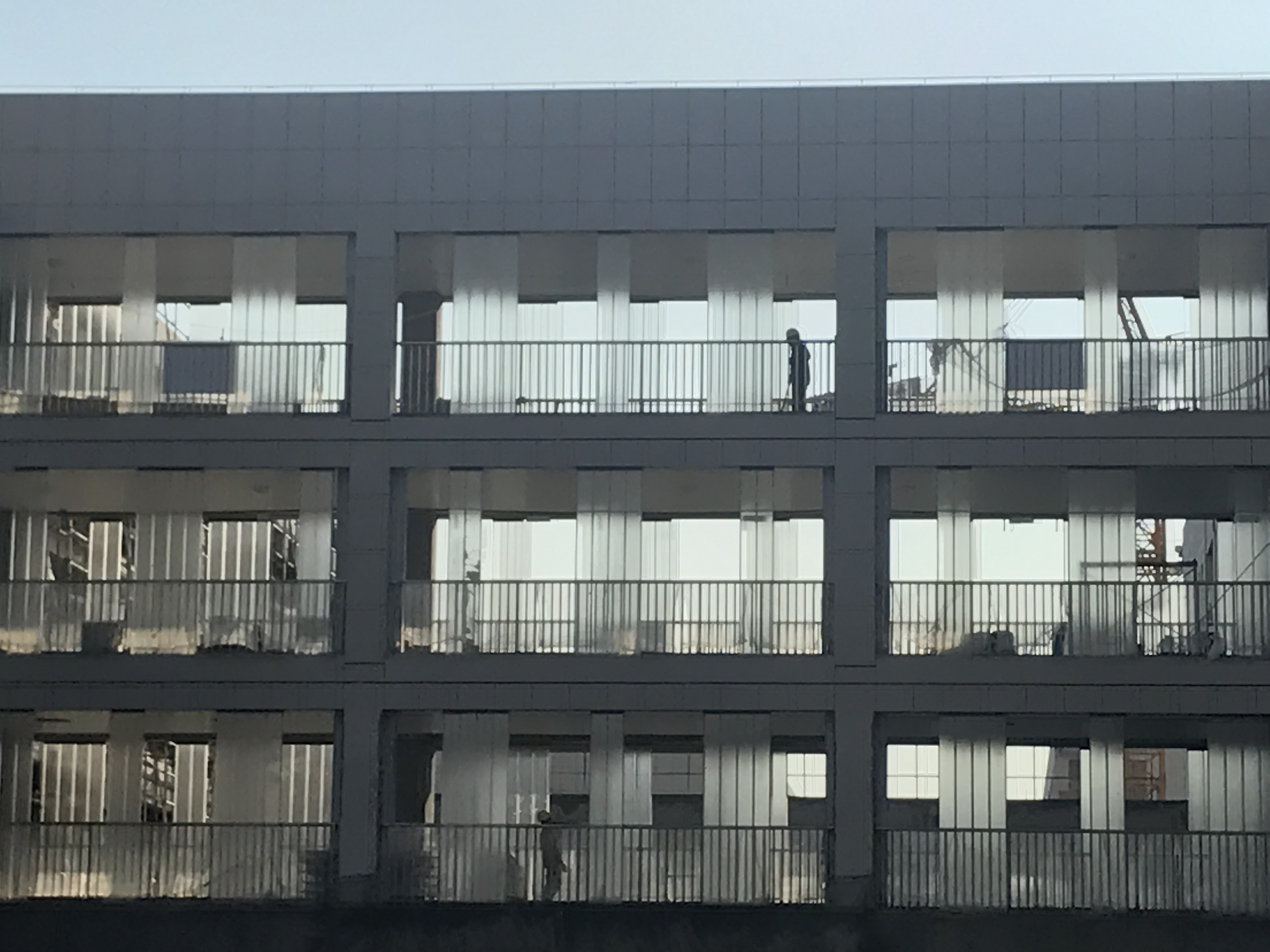 江苏南京南站滨河中小学U型玻璃