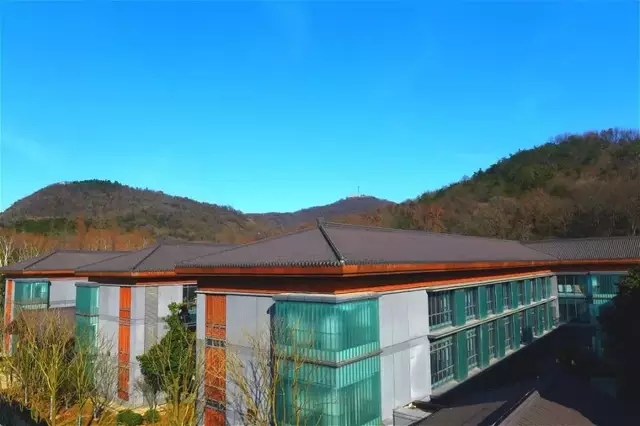 江苏南京栖霞山佛学院U玻